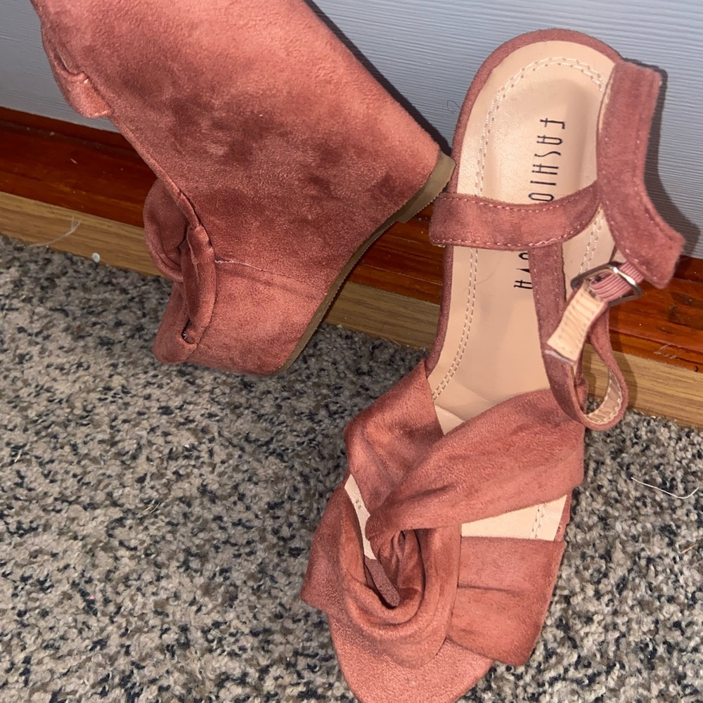 Forever 21 Mauve Wedge Heels